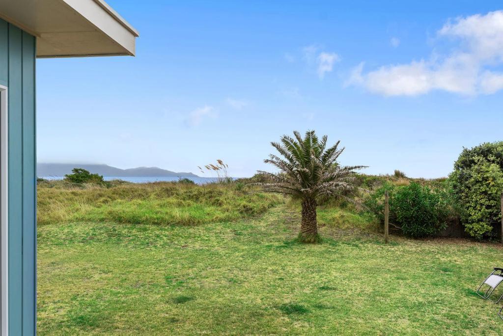 La Casa De La Playa - Beachfront Waikanae Home Exterior photo